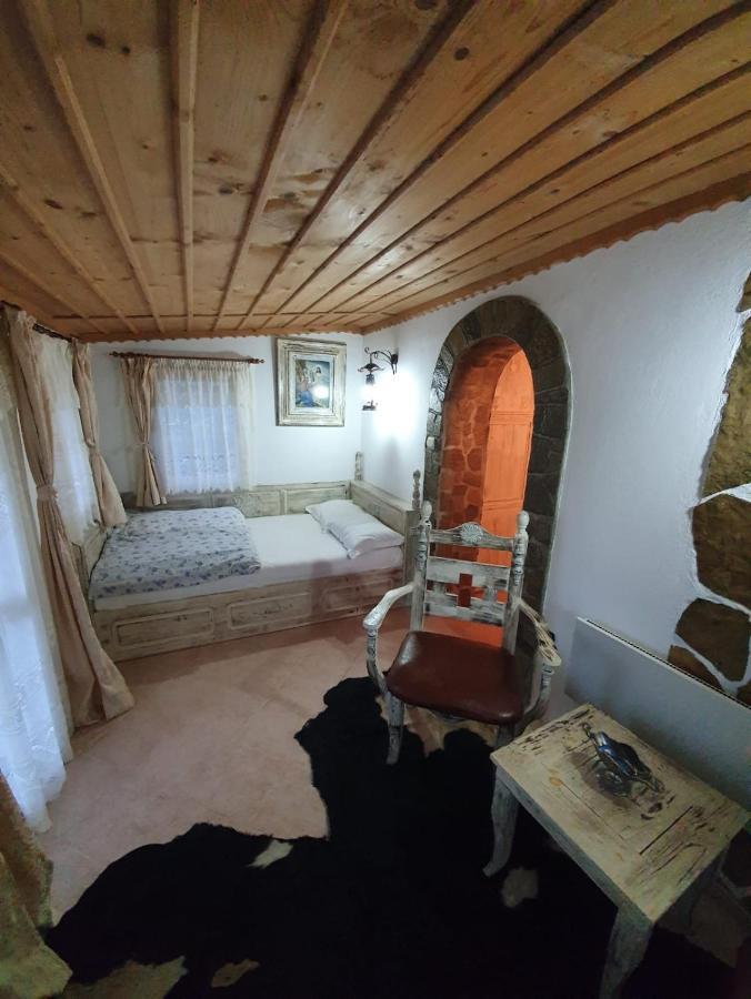 Kashtata S Paraklisa Borovo  Exteriör bild